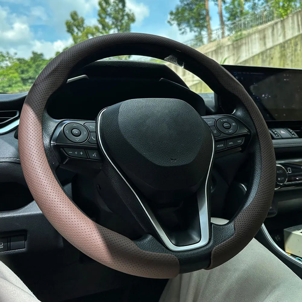 Steering Wheel Cover texture detail